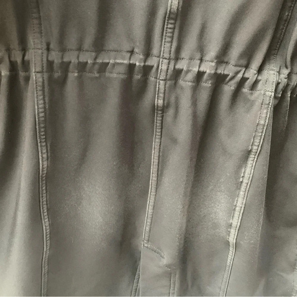 Lululemon Apres Run Black Rain Jacket 6 - Picture 4 of 9